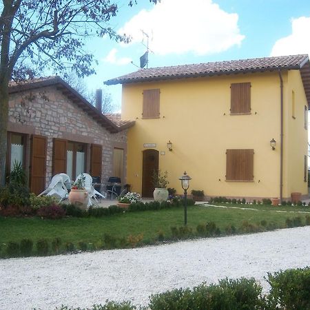 Agriturismo Lo Sgorzolo ペルゴラ エクステリア 写真
